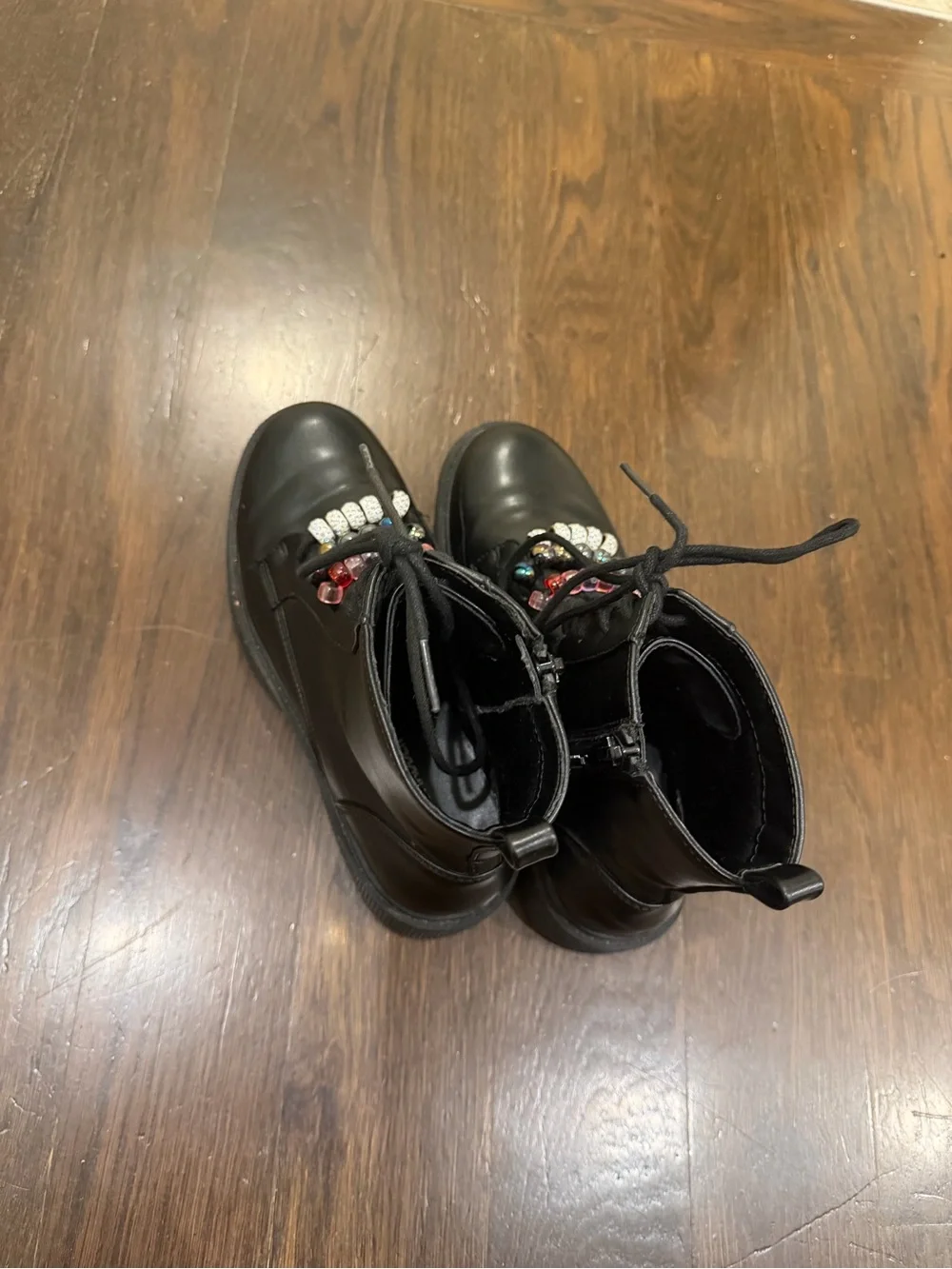 Steve Madden Girls Lace-Up Combat Boots with beaded laces. Size 3.